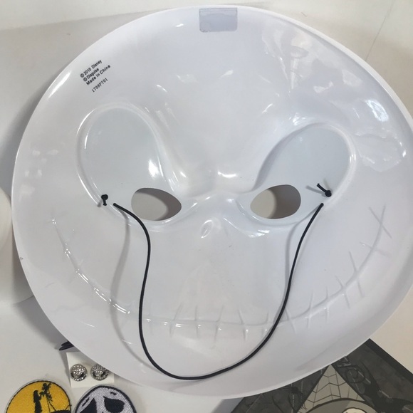 8 Piece Disney Nightmare Before Christmas Bundle! - Picture 10 of 12